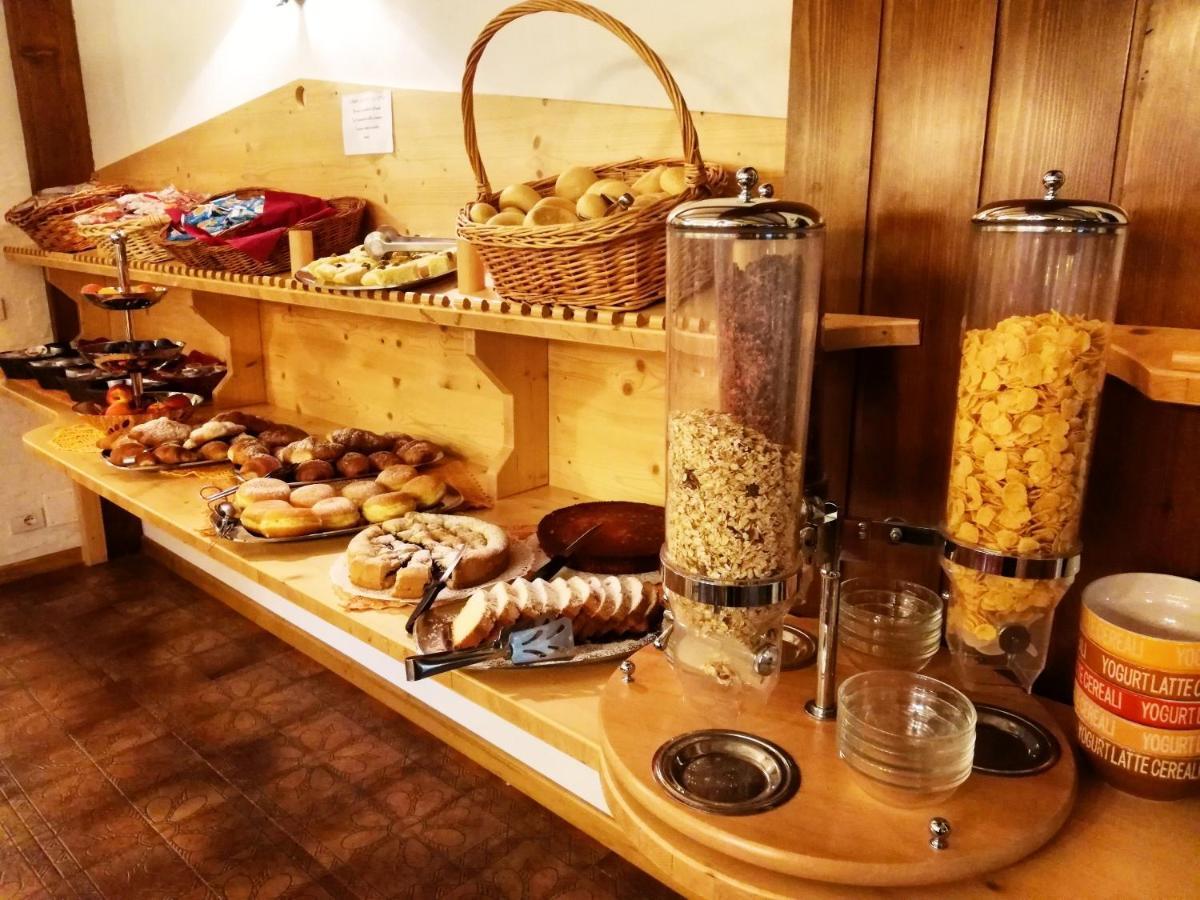 Hotel Il Cardo サン・ヴィート・ディ・カドーレ エクステリア 写真
